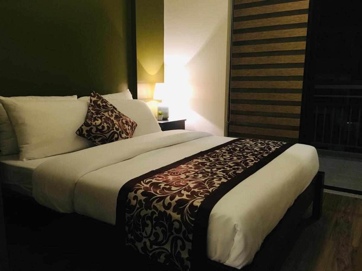 Bristle Ridge Residences - Oakhill Baguio City Esterno foto